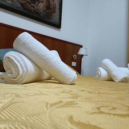 Domus Cesena Hotell Eksteriør bilde