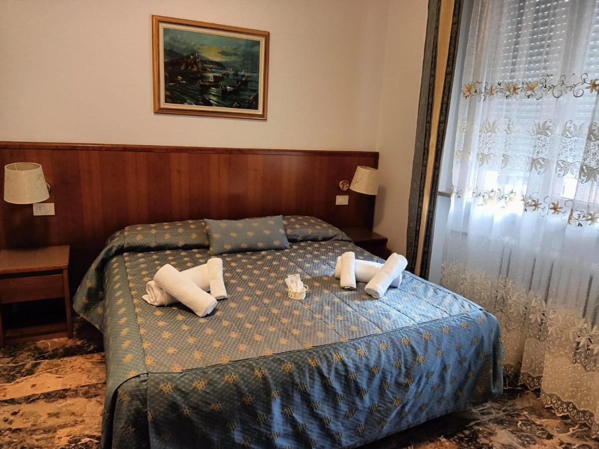 Domus Cesena Hotell Eksteriør bilde