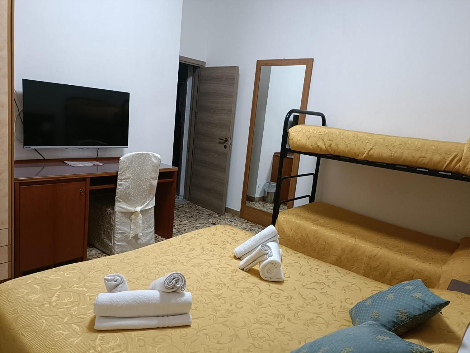 Domus Cesena Hotell Eksteriør bilde