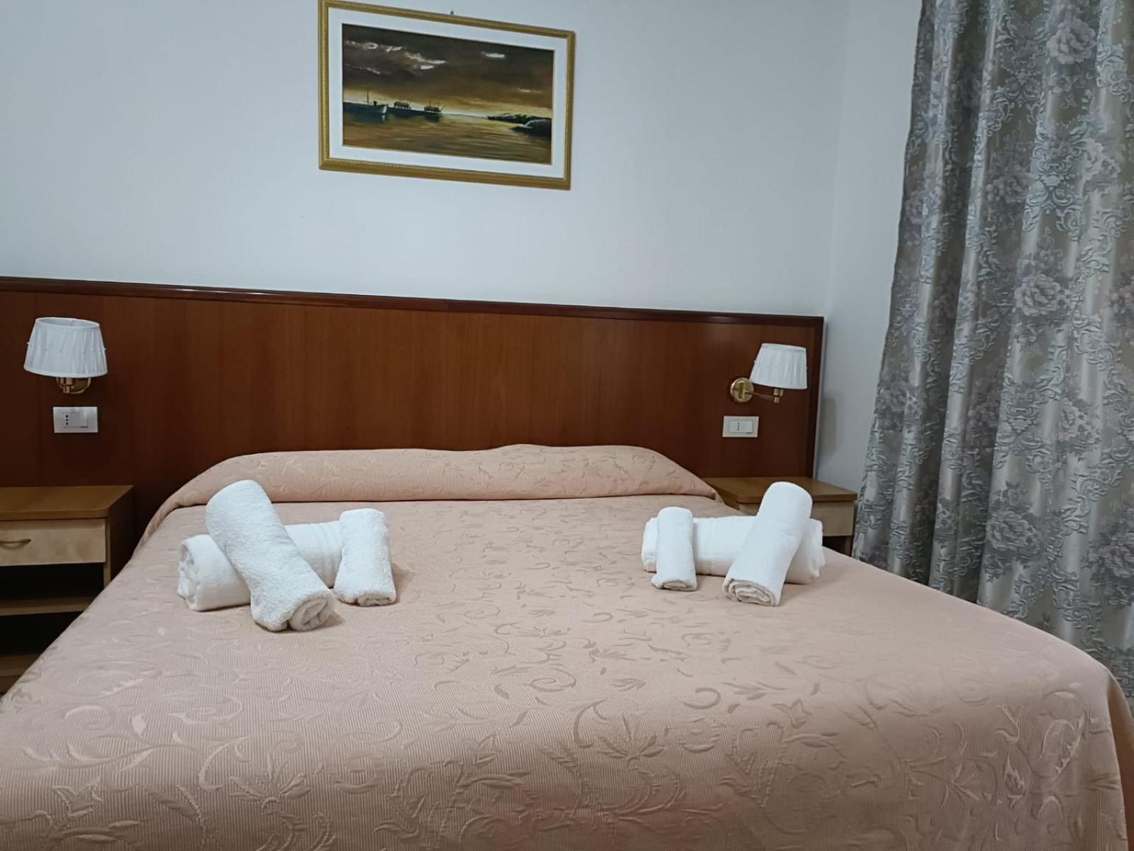 Domus Cesena Hotell Eksteriør bilde